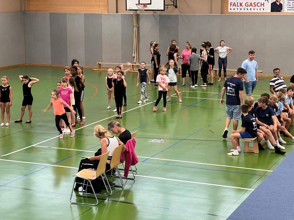 Vereinsmeisterschaften der Turnkinder in der Bühnsporthalle